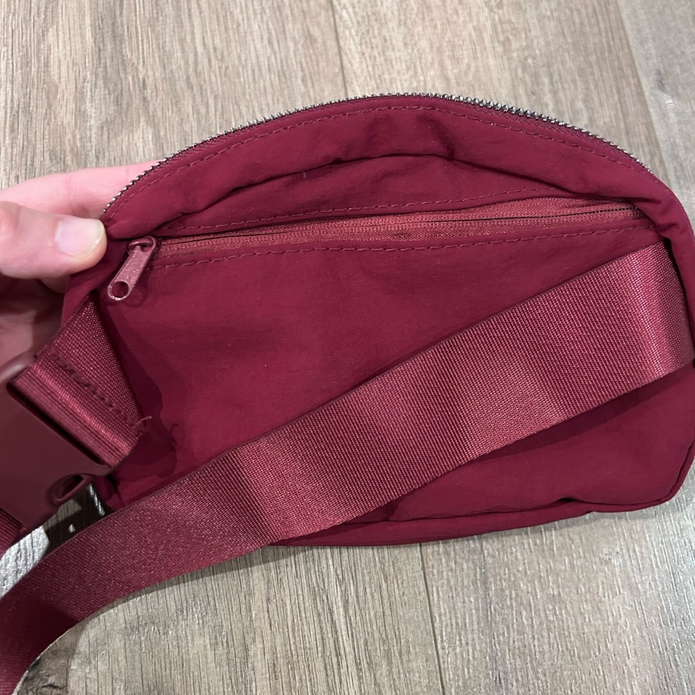 HALARA Burgundy Belt Bag - Picture 5 of 5